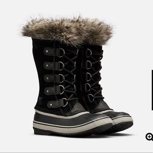 Sorel Joan of Arc boot (size 12)